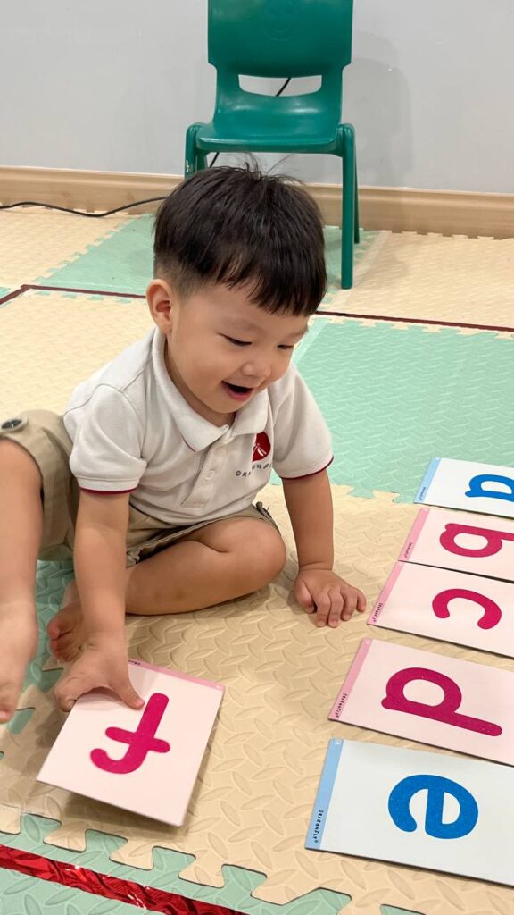 Dragonfly Toddler Programs | 12 to 24 months old | Toddler Care Preschool in Malaysia 3 Toddler Programs | 17 to 24 months old | Walking Wonders| Dragonfly The Leaders Preschool