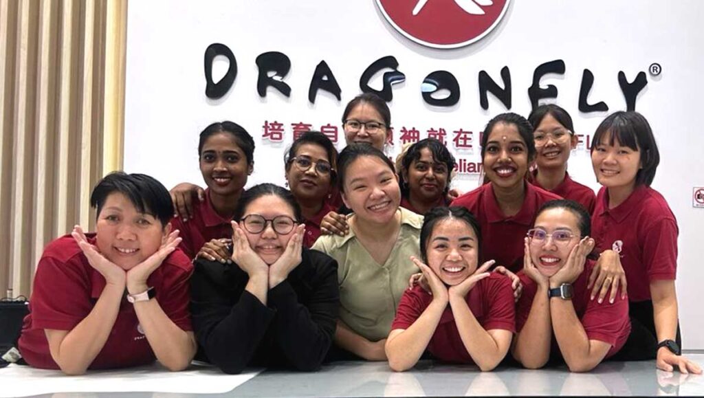about dragonfly TEAM photo